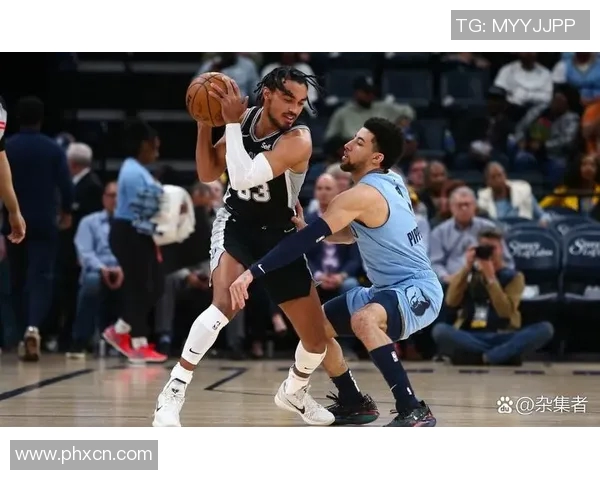 灰熊与马刺季后赛对决回顾：激烈角逐与精彩瞬间的完美结合