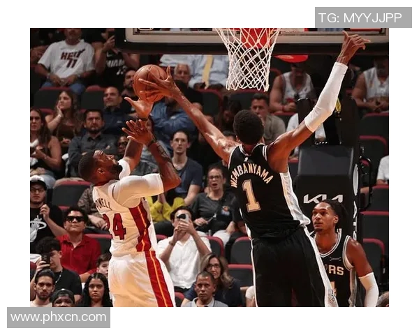 2014年热火与马刺季前赛精彩对决回顾与分析